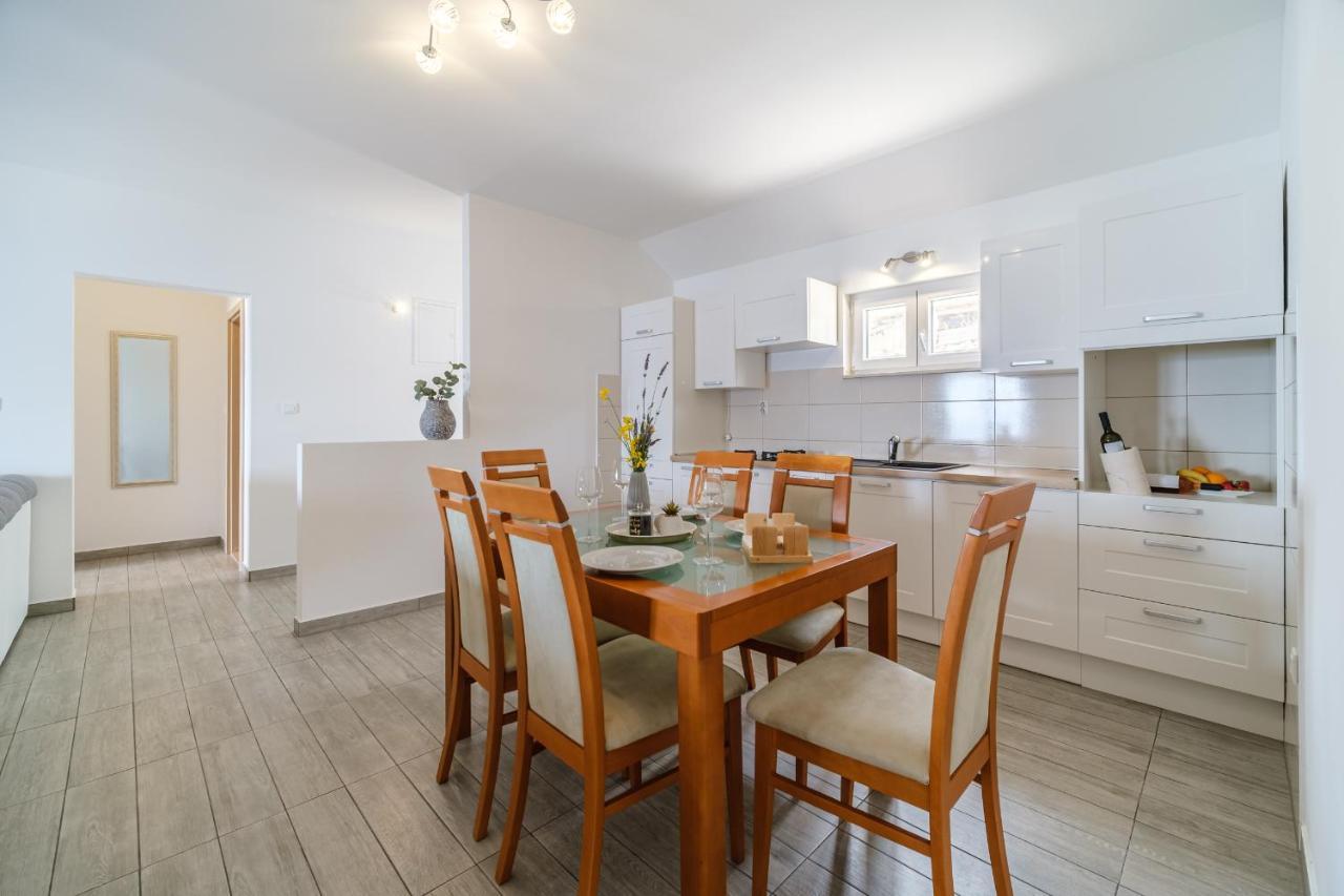 Rooms Plaza Divuje Murvica  Eksteriør billede