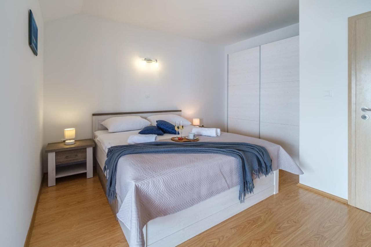 Rooms Plaza Divuje Murvica  Eksteriør billede