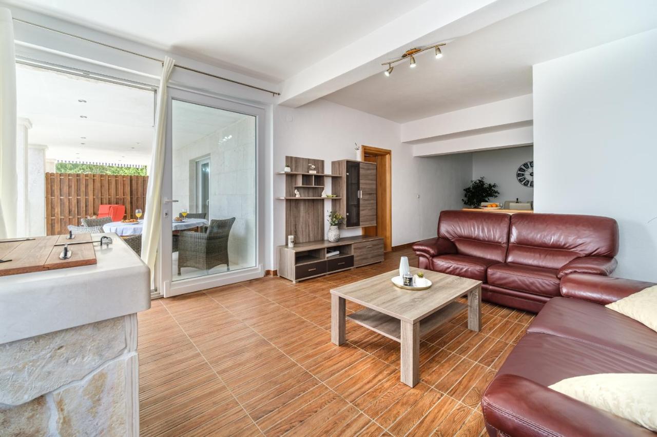 Rooms Plaza Divuje Murvica  Eksteriør billede